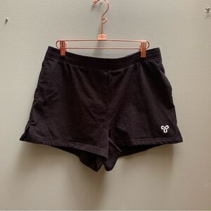 TNA ARITZIA Athletic Shorts size Large